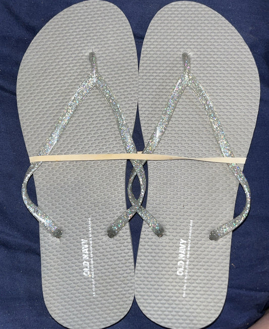 Old Navy Woman Flip Flops Sandals Summer Beach Size 9 Brand NEW