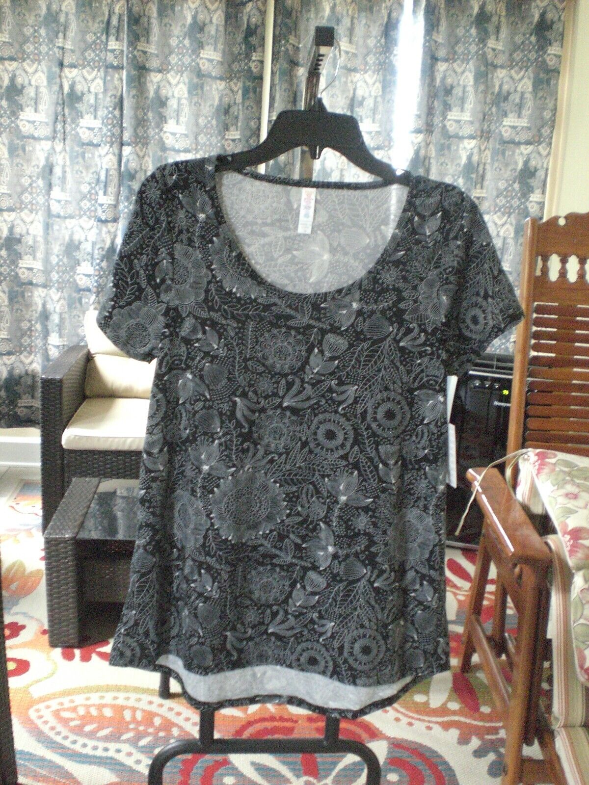 NWT LuLaRoe Christy T Top Shirt Blouse SMALL Black with White Floral
