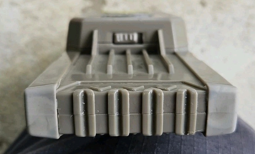 NERF N-Strike Firefly Elite 18 Round Dart Light Up Magazine Ammo Mag Clip Gray. 