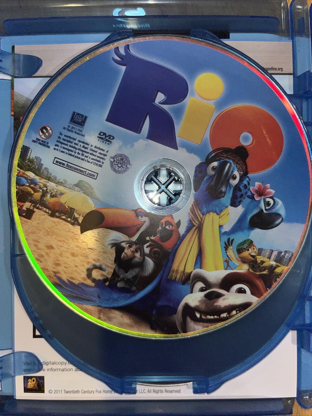 Rio (Blu-ray/DVD, 2011, 3-Disc Set, Includes Digital Copy)