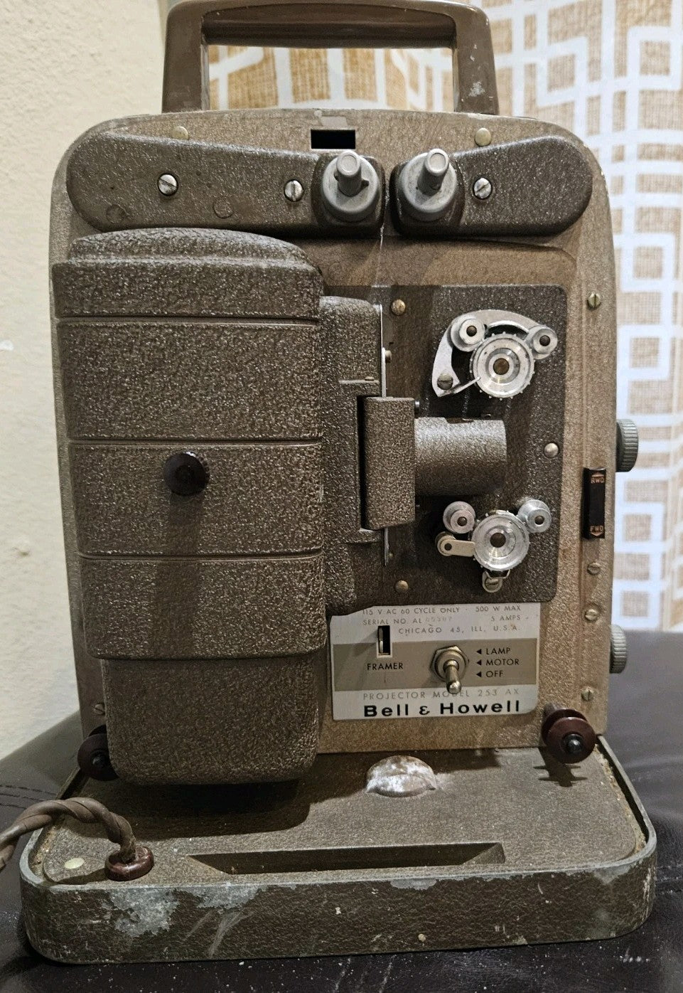 Vtg. Bell and Howell Reel to Reel 8mm Projector, Model 253AX, Tested