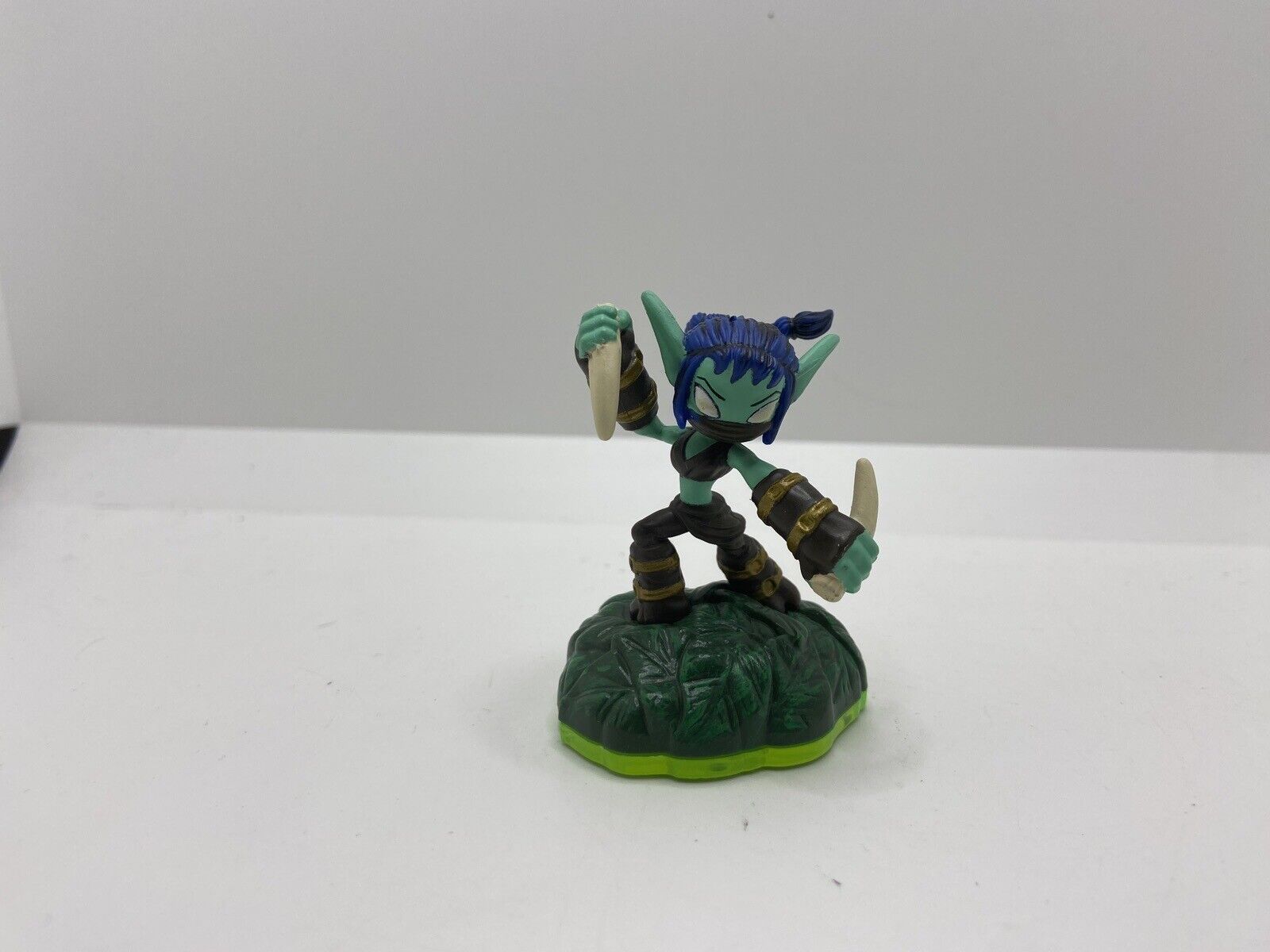 Skylanders Stealth Elf
